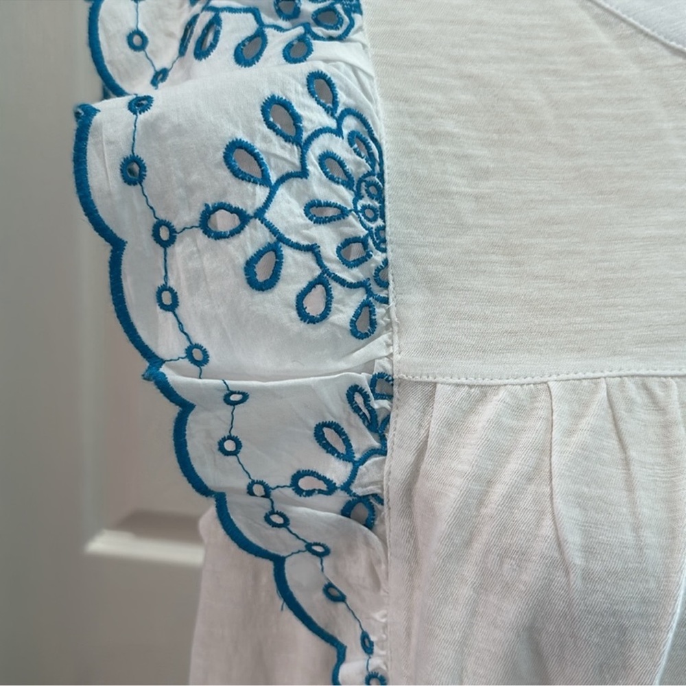 NWOT Loft Eyelet Flutter Henley White/Blue Mixed Media Top size XL - Picture 5 of 6